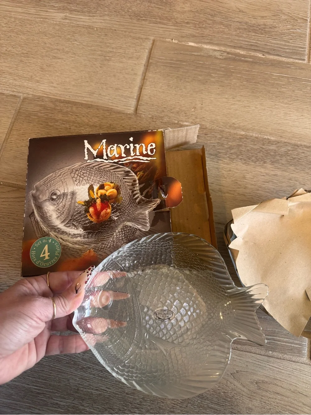 Set of 4 Marine Clear Glass Fish Plate by Marine